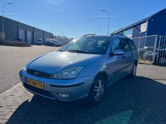 Ford Focus Wagon - 1.6-16V Trend