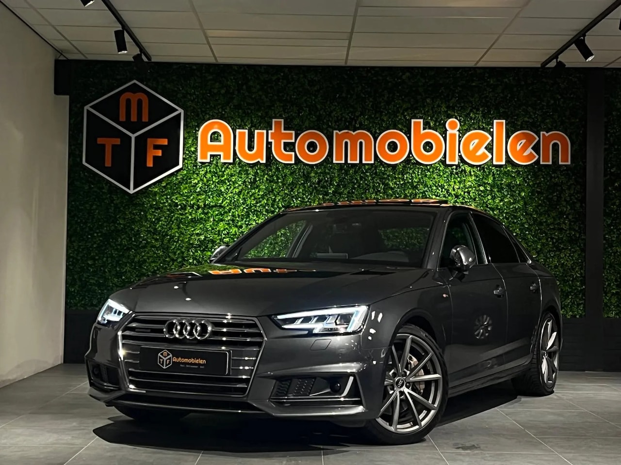 Audi A4 - 2.0 TFSI quattro 2.0 TFSI Quattro 252 PK - AutoWereld.nl