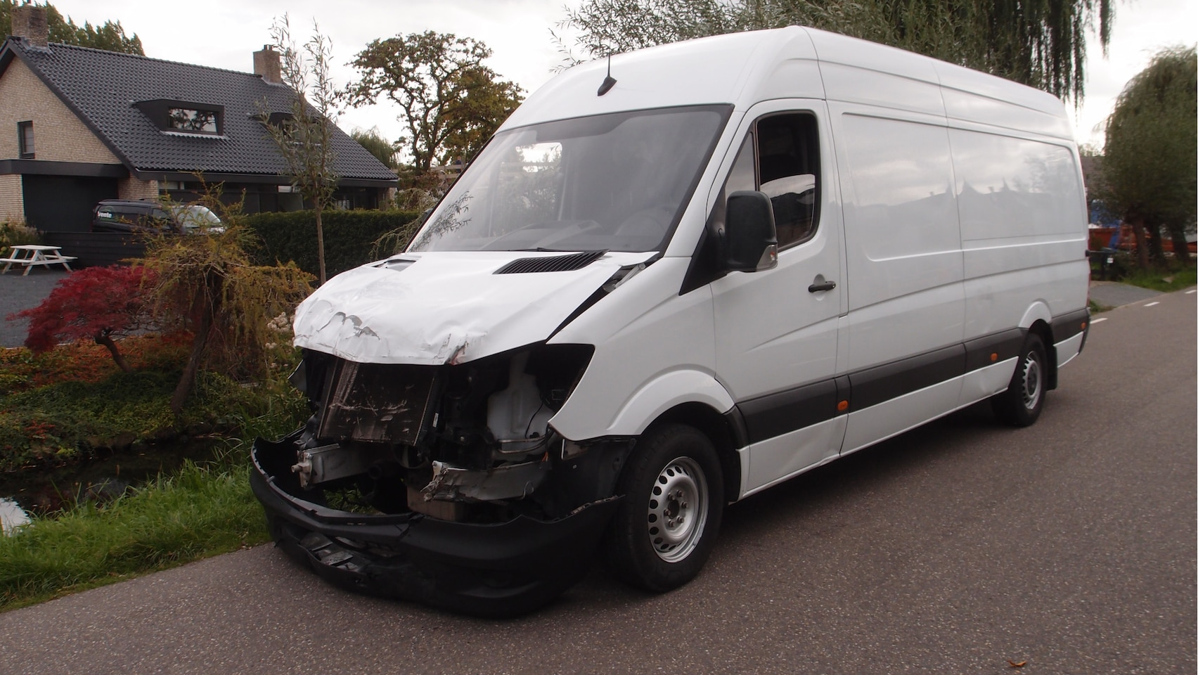 Mercedes-Benz Sprinter - 314 CDI 432 EHD maxi l3h2 SCHADE 03-2018 euro6 3-pers 270 graden deuren - AutoWereld.nl