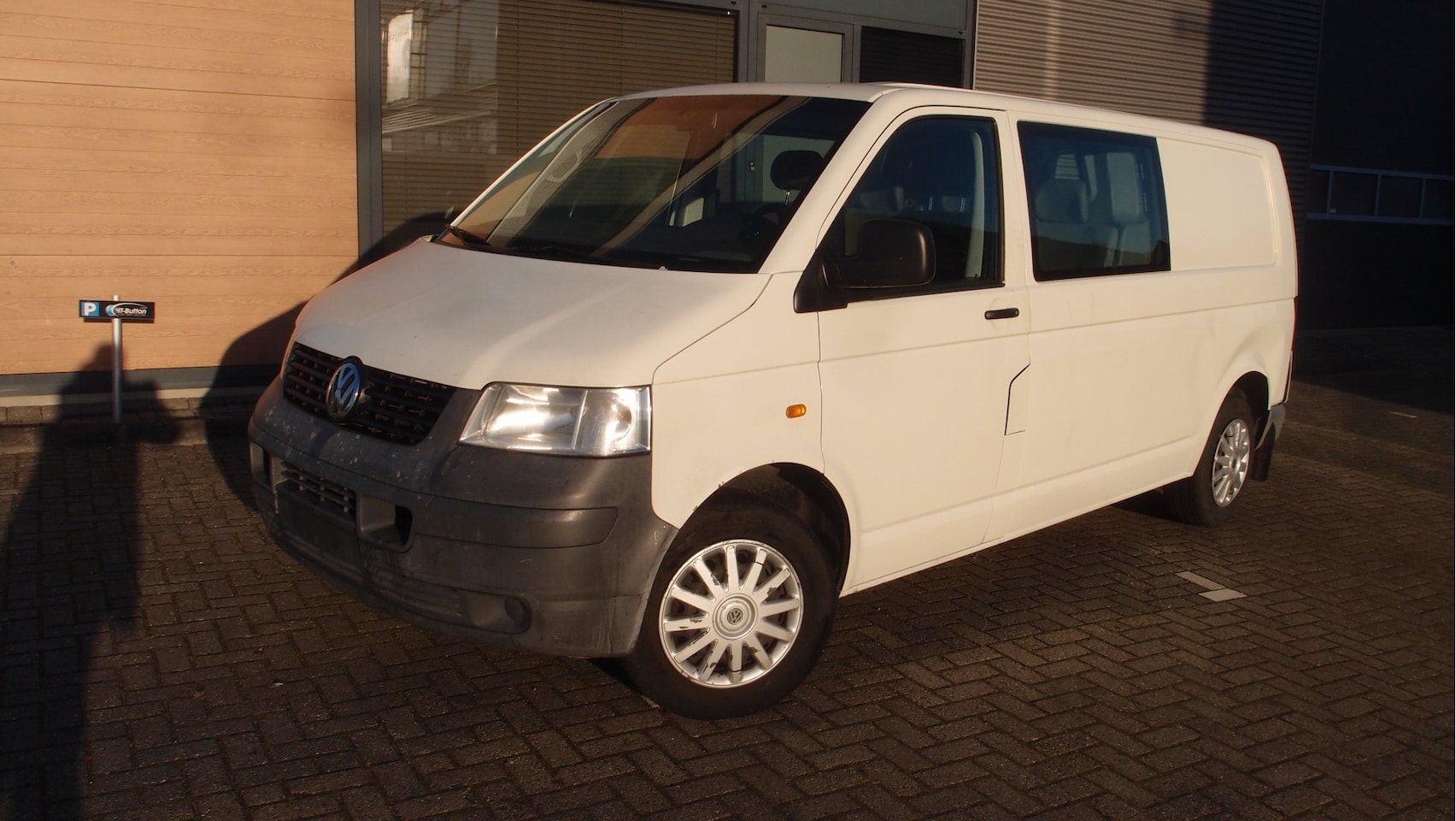 Volkswagen Transporter - 2.5 TDI 340 Budgetline DC lang belgische auto MARGE zeer goede bus - AutoWereld.nl