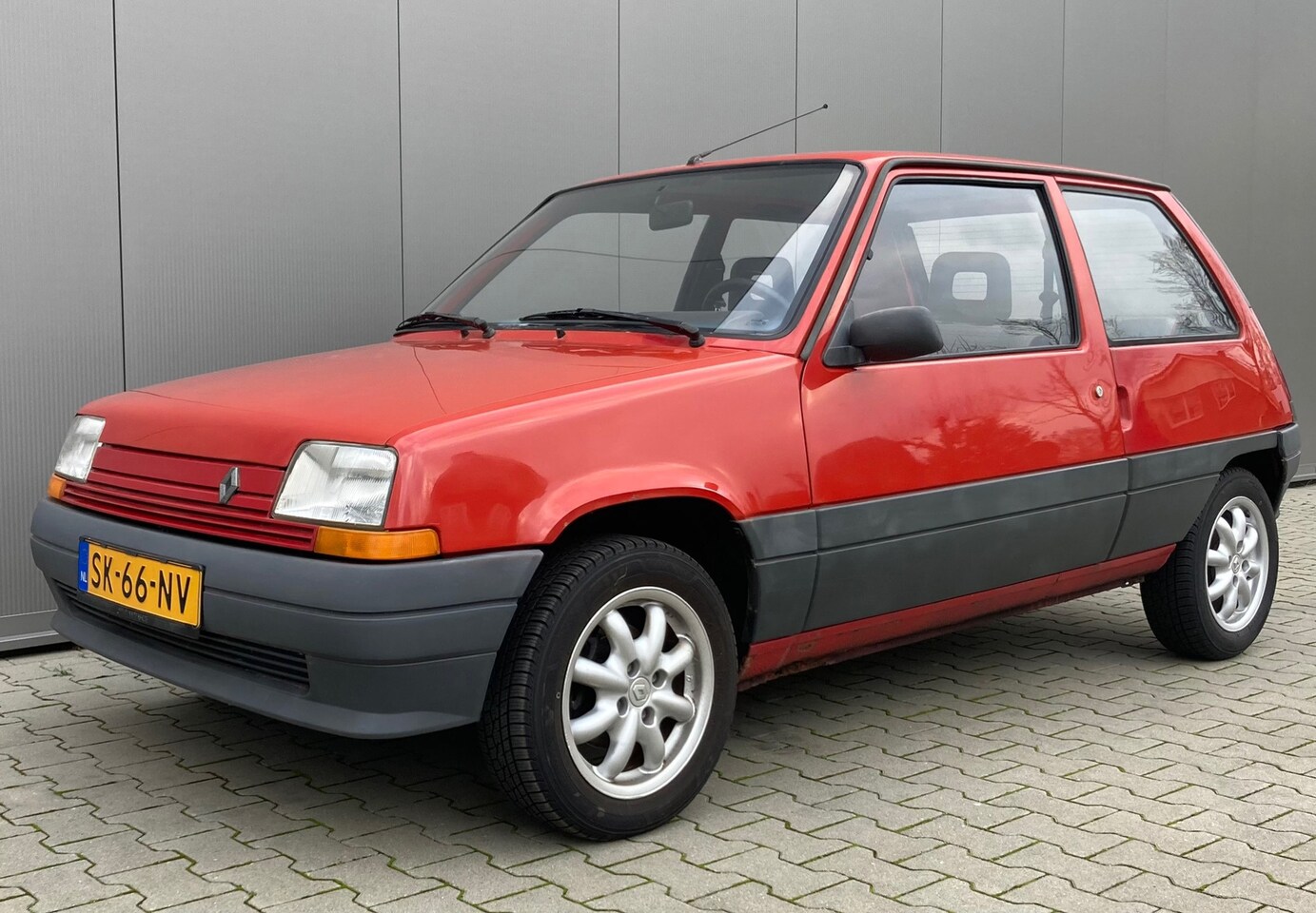 renault-5-1-1-campus-1-1-campus.jpg