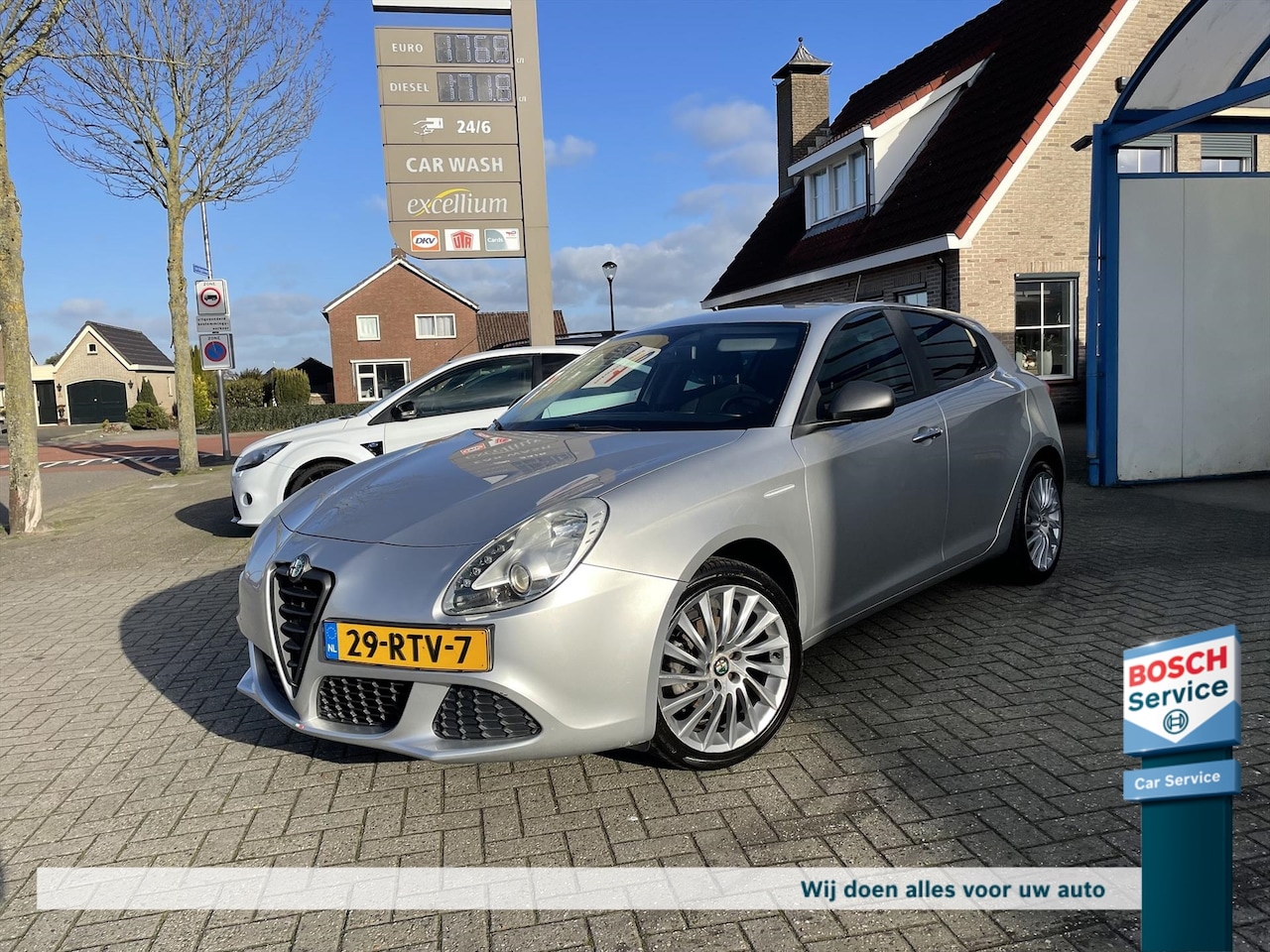 Alfa Romeo Giulietta - 1.4 TURBO / CLIMA / CRUISE - AutoWereld.nl