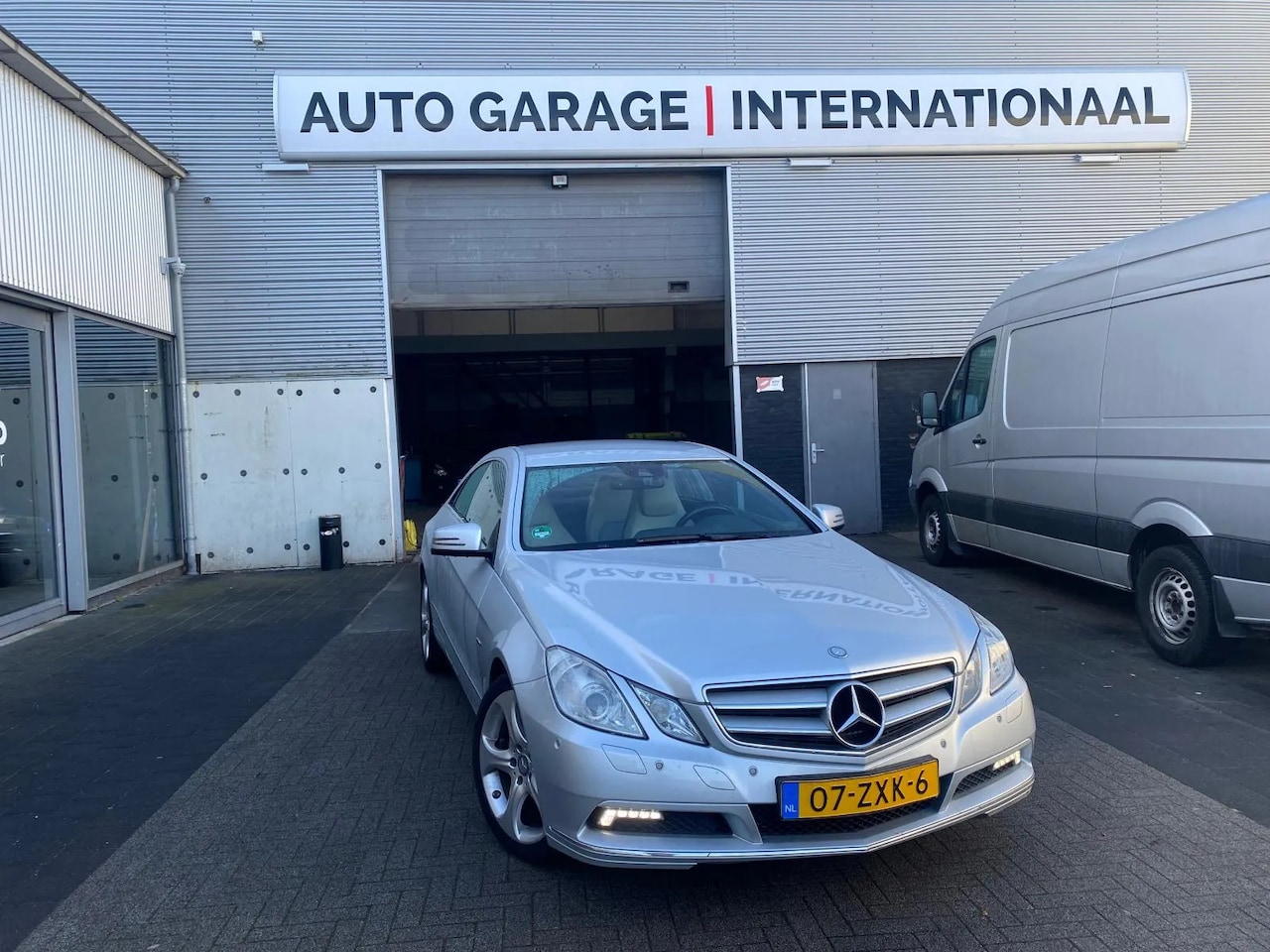 Mercedes-Benz E-klasse Coupé - E 250 CGI BlueEFFICIENCY - AutoWereld.nl