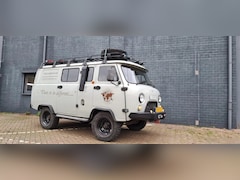 UAZ Bukhanka - 5 zits