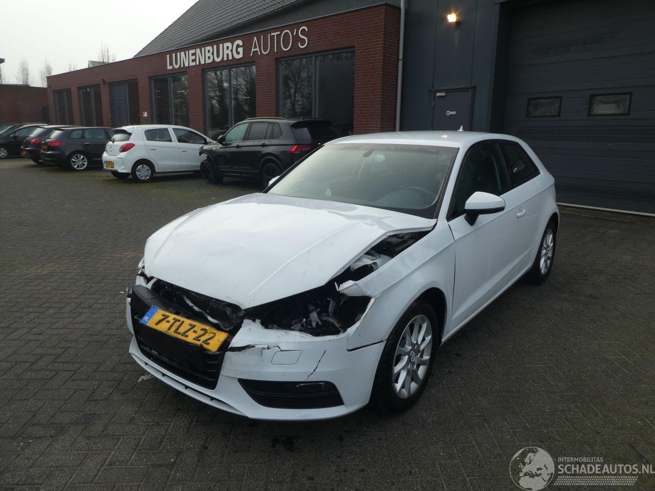 Audi A3 - 1.2 TFSI Attraction Pro Line plus 1.2 TFSI Attraction Pro Line plus - AutoWereld.nl