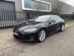 Tesla Model S - 85 // Free Supercharge - Leder
