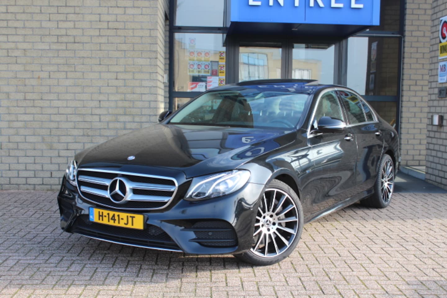 Mercedes-Benz E-klasse - 350e Hybrid AMG STYLING-SCHUIFDAK-WIDESCREEN-COMPLEET - AutoWereld.nl