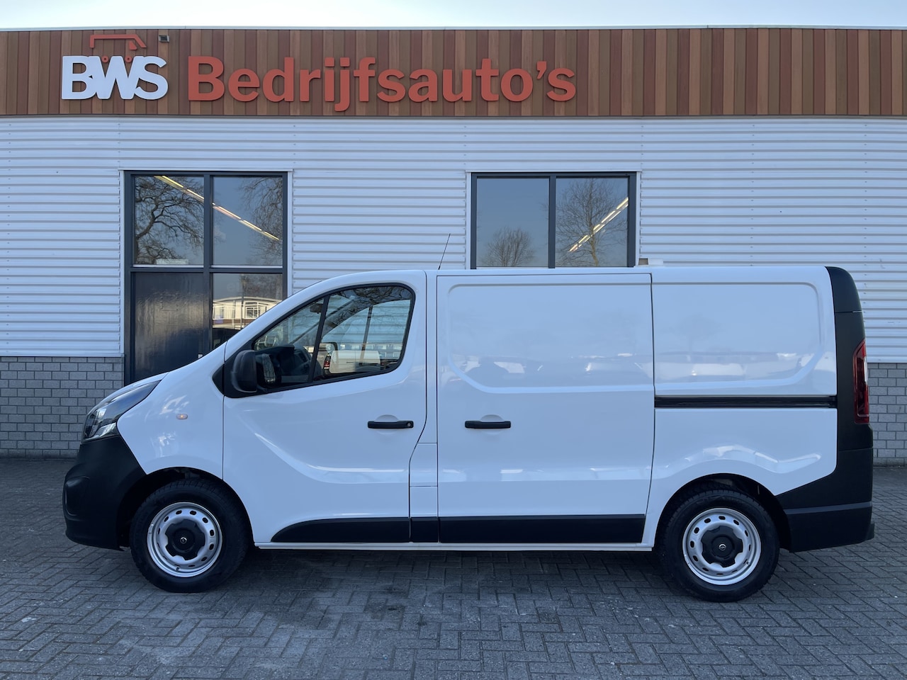 Opel Vivaro - 1.6 CDTI L1H1 Edition / rijklaar € 11.950 ex btw / lease vanaf € 253 / airco / cruise / na - AutoWereld.nl