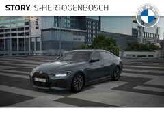 BMW 4-serie Gran Coupé - 420i / Model M Sport / Parking Assistant / Elektrisch Glazen Schuifkanteldak / Elektrisch