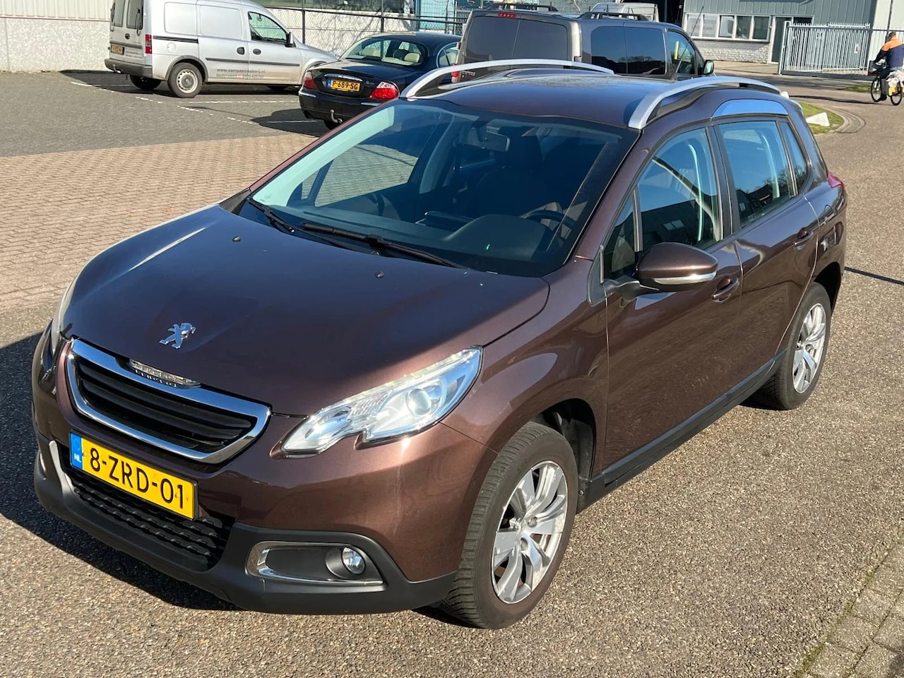 Peugeot 2008 - Active 1.2 Puretech - AutoWereld.nl