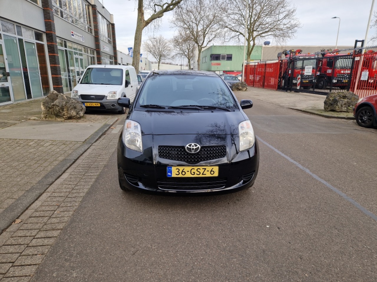 Toyota Yaris - 1.0 VVT-i 1.0 VVTi + - AutoWereld.nl