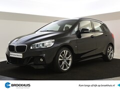 BMW 2-Serie - 220i Active Touer M-Sportpakket Trekhaak Panoramadak Headup