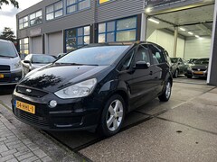 Ford S-Max - 2.0-16V / Airco/ Navi/ Cruise/ Parkeersensoren/Half Leder/