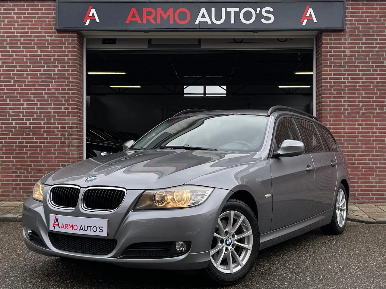 BMW 3-serie Touring - 318i Business Line | Navi | Cruise | Rijklaar - AutoWereld.nl