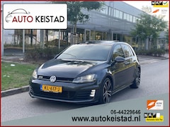 Volkswagen Golf - 2.0 TDI GTD 184PK PANORAMA/KEYLESS/LANE ASSIST