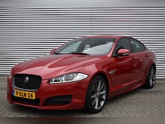 Jaguar XF - 2.2D AUT. R-SPORT / LEDER / P.CAMERA / 19 LM. / KEYLESS