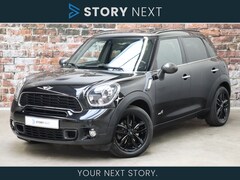 MINI Countryman - Cooper S ALL4 Chili Automaat / Navigatie / Panoramadak / Stuurschakeling / Sportstoelen /