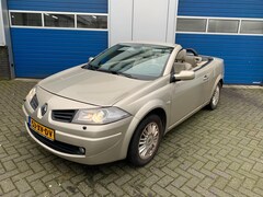 Renault Mégane coupé cabriolet - 2.0-16V Privilège NAVI/LEDER/STLVERW