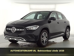 Mercedes-Benz GLA-Klasse - 180 Automaat 136 PK Beige Leder Stoelverwarming LED Navi