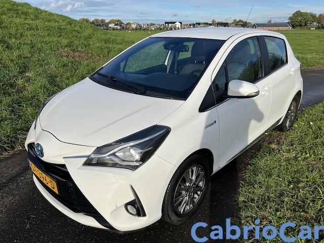 kapsel Productiviteit Edele Toyota Yaris 1.5 Hybrid Executive Garantie Autom rijdt 1 op 30 2018 Hybride  - Occasion te koop op AutoWereld.nl