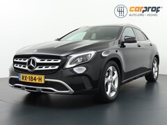 Mercedes-Benz GLA-Klasse - 220 d 4Matic Premium Urban Trekhaak Panoramadak Automaat Xenon Stoelverwarming
