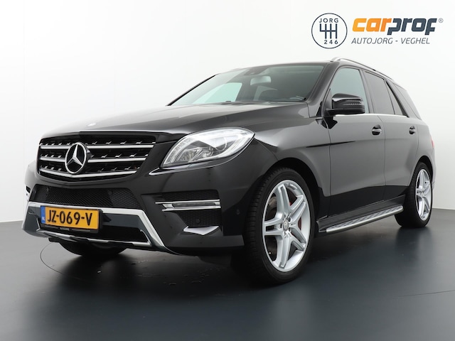 In zicht gemakkelijk afgewerkt Mercedes-Benz M-klasse - 2013 te koop aangeboden. Bekijk 32 Mercedes-Benz  M-klasse occasions uit 2013 op AutoWereld.nl