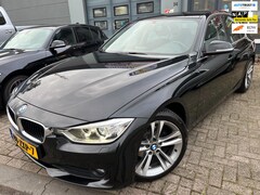 BMW 3-serie - 320i EfficientDynamics Edition Upgrade Edition NL AUTO NAP HARMAN KARDON LEER INTR NAVI NW