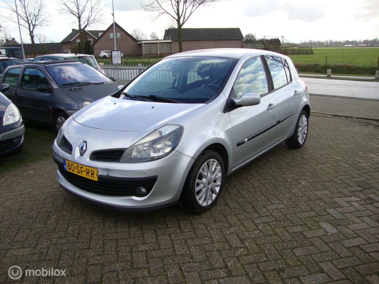 Renault Clio - 1.4-16V Expression 1.4-16V Expression - AutoWereld.nl