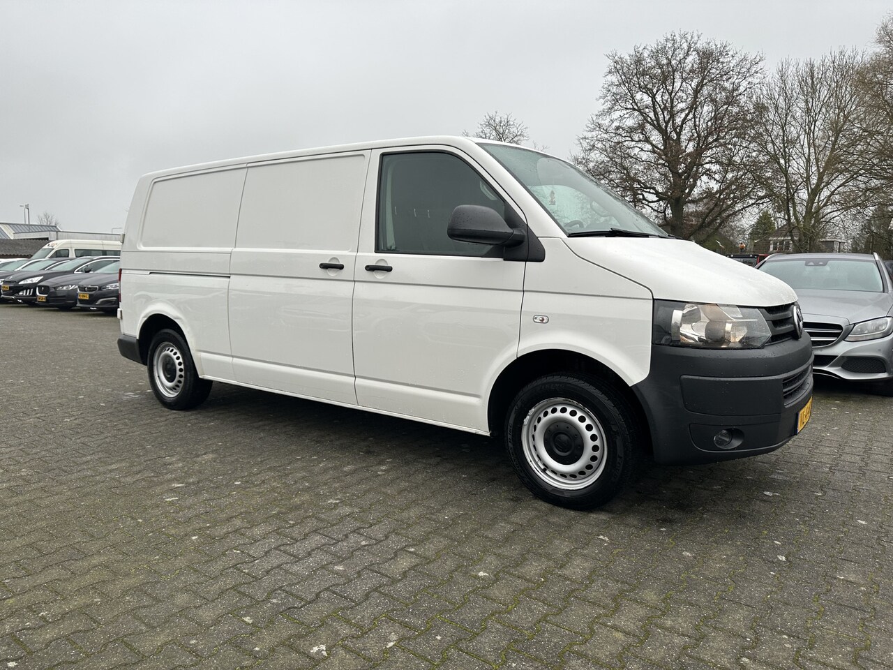 Volkswagen Transporter - 2.0 TDI L2H1 Premium-Pack *NAVI-FULLMAP+AIRCO+CRUISE+PDC+3-PERS* - AutoWereld.nl