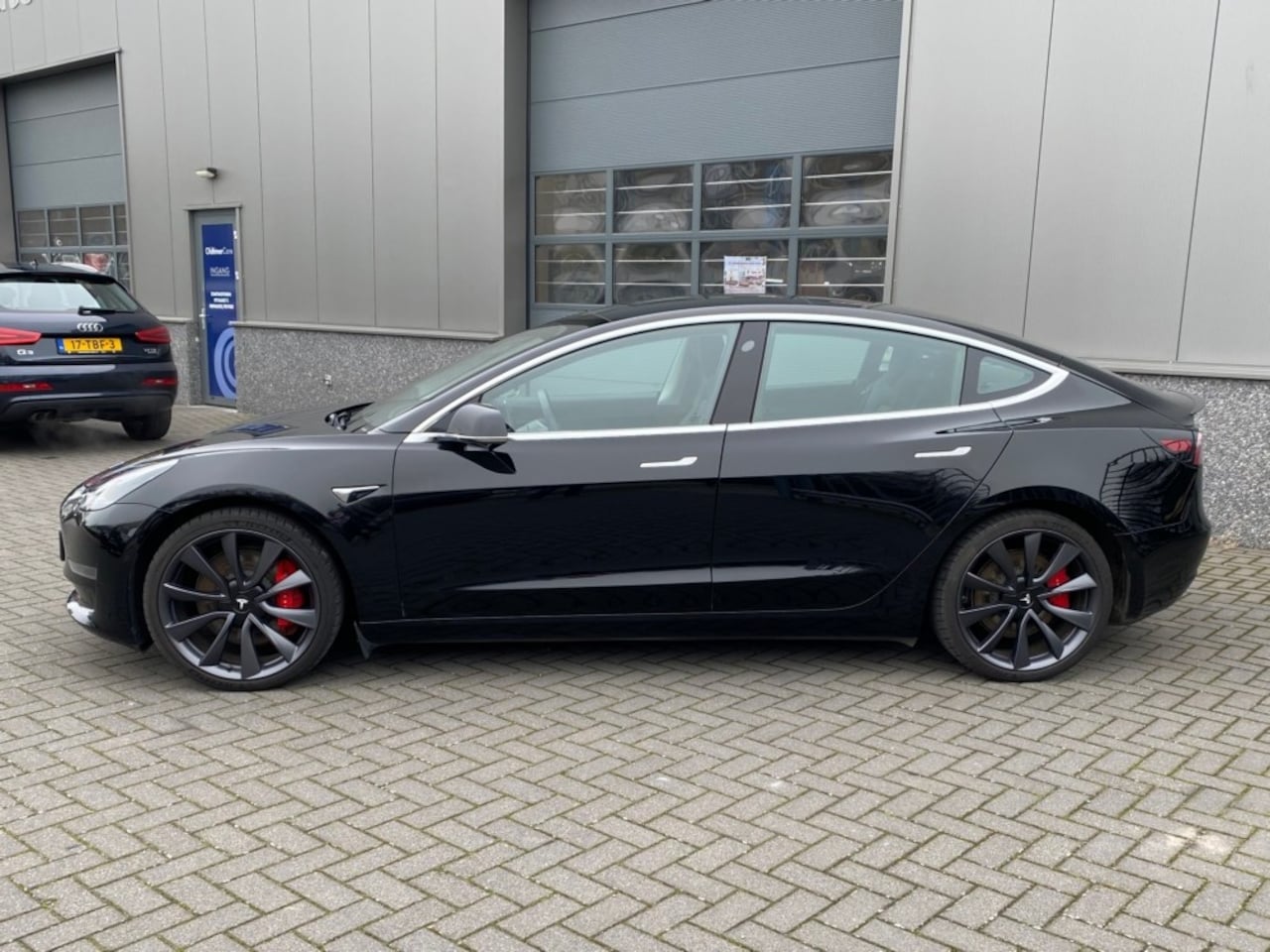 tesla-model-3-performance-awd-513pk-btw-auto.jpg