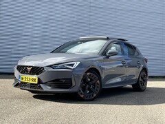 CUPRA Leon - HATCHBACK 1.4 e-Hybrid Copper Edition DAK MEMORY STUURVERWARMING LEDER CAMERA