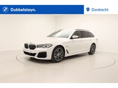 BMW 5-serie Touring - 530e High Exe | M-Sport | Driv. Ass. Prof. | Head-Up | Shadow Line | Trekhaak