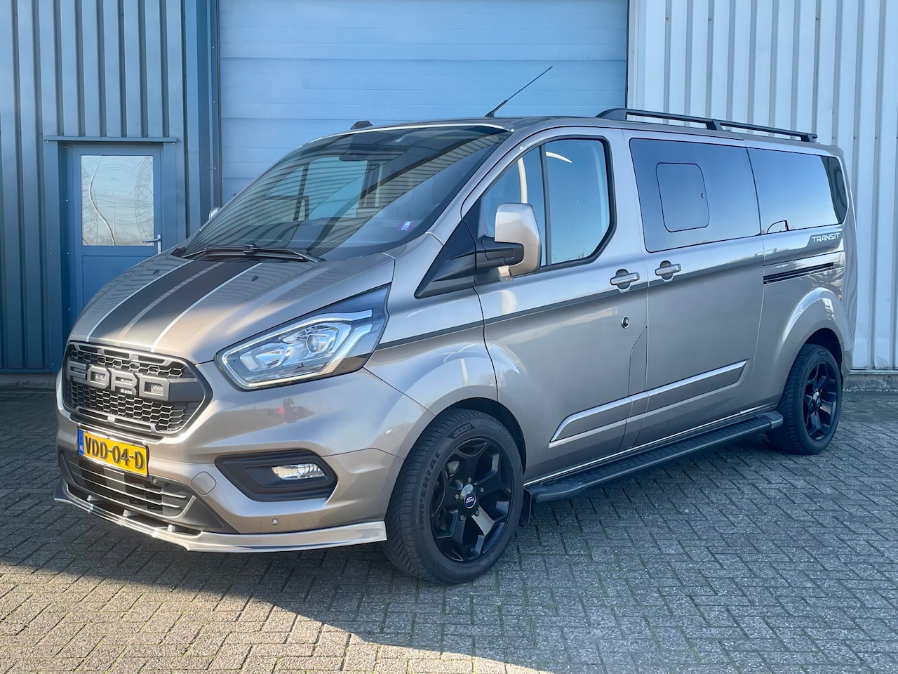 Ford Transit Custom - 300 2.0 TDCI L2H1 Limited DC | 170PK | ACC | LED | RAPTOR - AutoWereld.nl