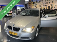 BMW 3-serie - 320i*NL AUTO*NAP✅*Idrive*Navigatie*Cruisecontrol