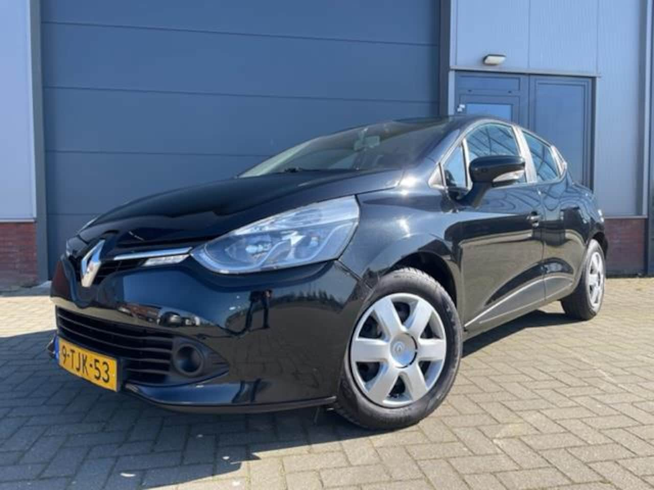 Renault Clio - 1.5 dCi ECO Expression Eerste eigenaar! dealer onderhouden - AutoWereld.nl