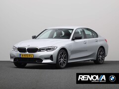 BMW 3-serie - Sedan 330e eDrive Edition | High Executive | Audio Media Pack | Model Sport Line | Ambianc