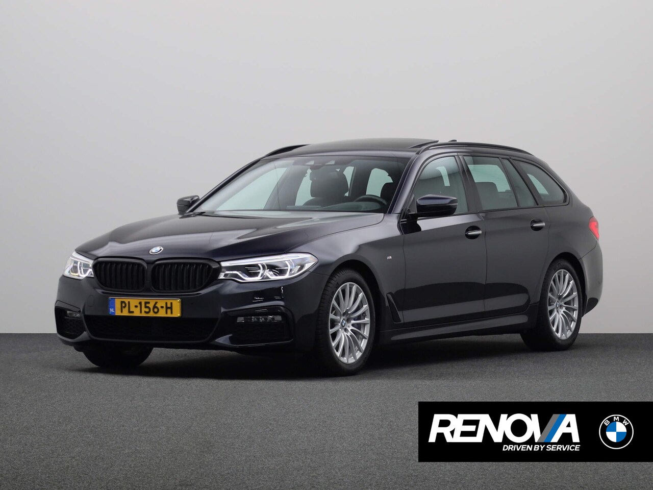 BMW 5-serie Touring - 530i High Executive | M-sport Shadow Line | M-Sportremsysteem | Navigatie Professional | C - AutoWereld.nl