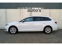 Seat Leon - ST 1.6 TDI Style Business Intense -NAVI-ECC-PDC