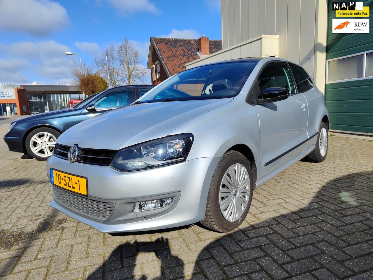 Volkswagen Polo 1.2-12V BlueMotion Comfortline Cruise controll Airco navigatie Benzine - Occasion te koop op AutoWereld.nl