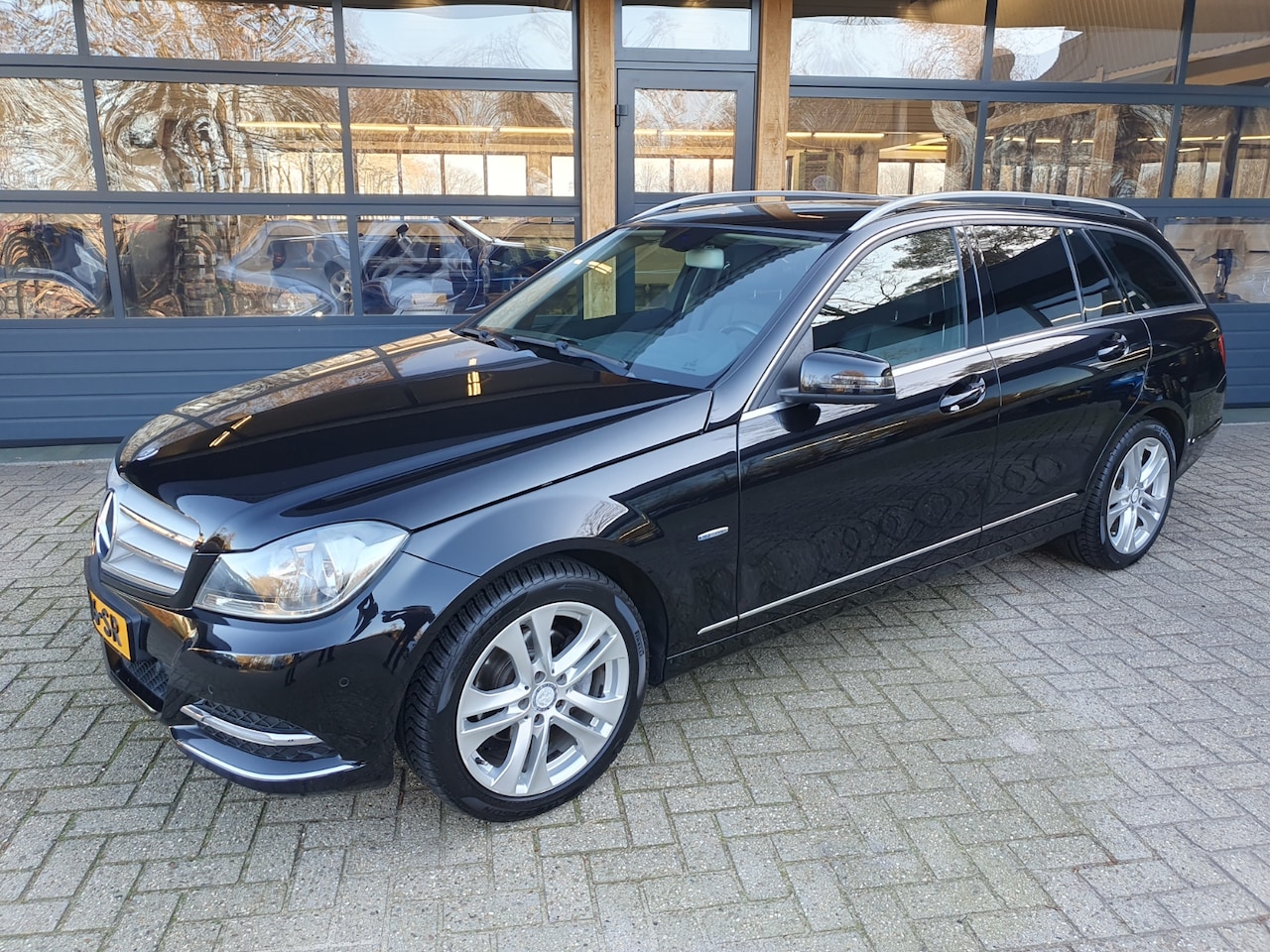 Mercedes-Benz C-klasse Estate - 180 Avantgarde *NIEUWSTAAT *107.000 KM * NAVI *PDC * - AutoWereld.nl