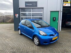 Toyota Aygo - 1.0-12V Access 2010 Blauw