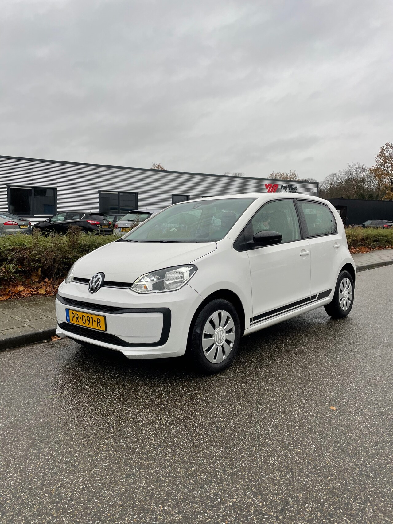 Volkswagen Up! - 1.0 BMT move up! 5-deurs AIRCO - AutoWereld.nl