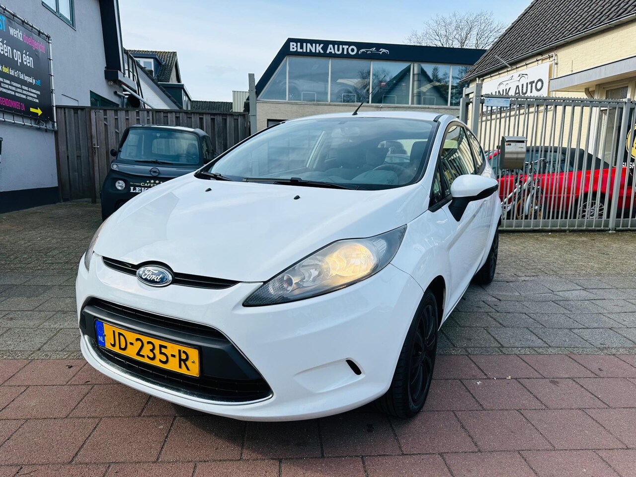 Ford Fiesta - 1.25 Limited Airco Apk - AutoWereld.nl