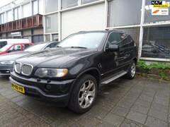 BMW X5 - 4.4i Executive Motor Schade Export