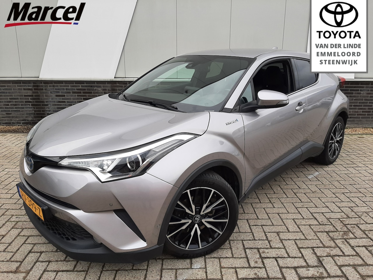 Toyota C-HR - 1.8 Hybrid Executive | Navi | BSM | PDC v+a | JBL | - AutoWereld.nl