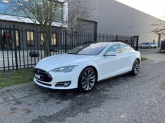 Tesla Model S - 85 // Free Supercharge - Pano - Luchtvering