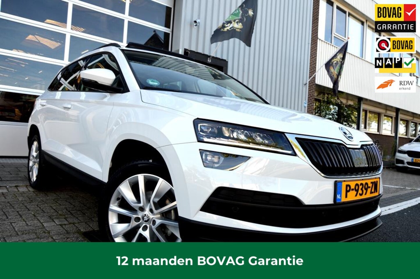 Skoda Karoq - 1.5 TSI ACT DSG CAM/LMV18/LEDER/NAVI/PANORAMADAK - AutoWereld.nl