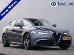 Alfa Romeo Giulia - 2.0T 200pk Super AUTOMAAT Leder / 19 inch / Audio High end / Navigatie