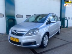 Opel Zafira - 2.2 Essentia Automaat