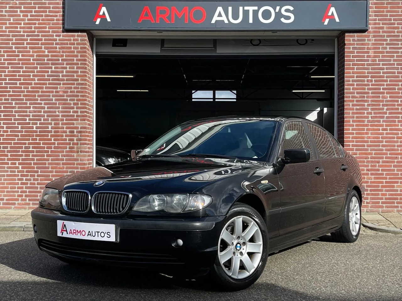 BMW 3-serie - 316i Black&Silver | Airco | Automaat | Rijklaar - AutoWereld.nl